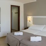 Rosamar & 4*s 4* يوريت دي مار